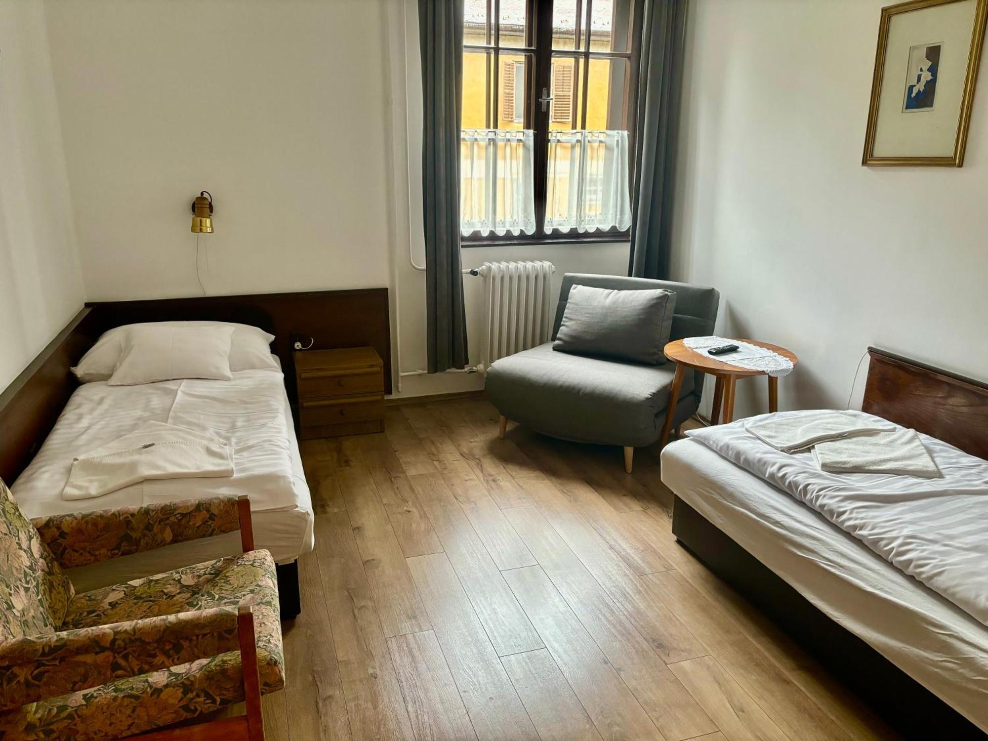 Blki Vendeghaz Hotel Тихани Екстериор снимка